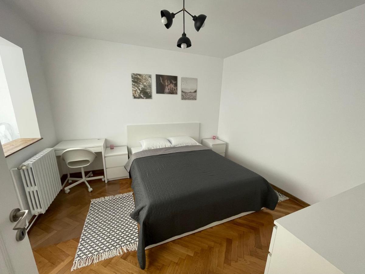 ياش Apartament De Lux Semicentral المظهر الخارجي الصورة