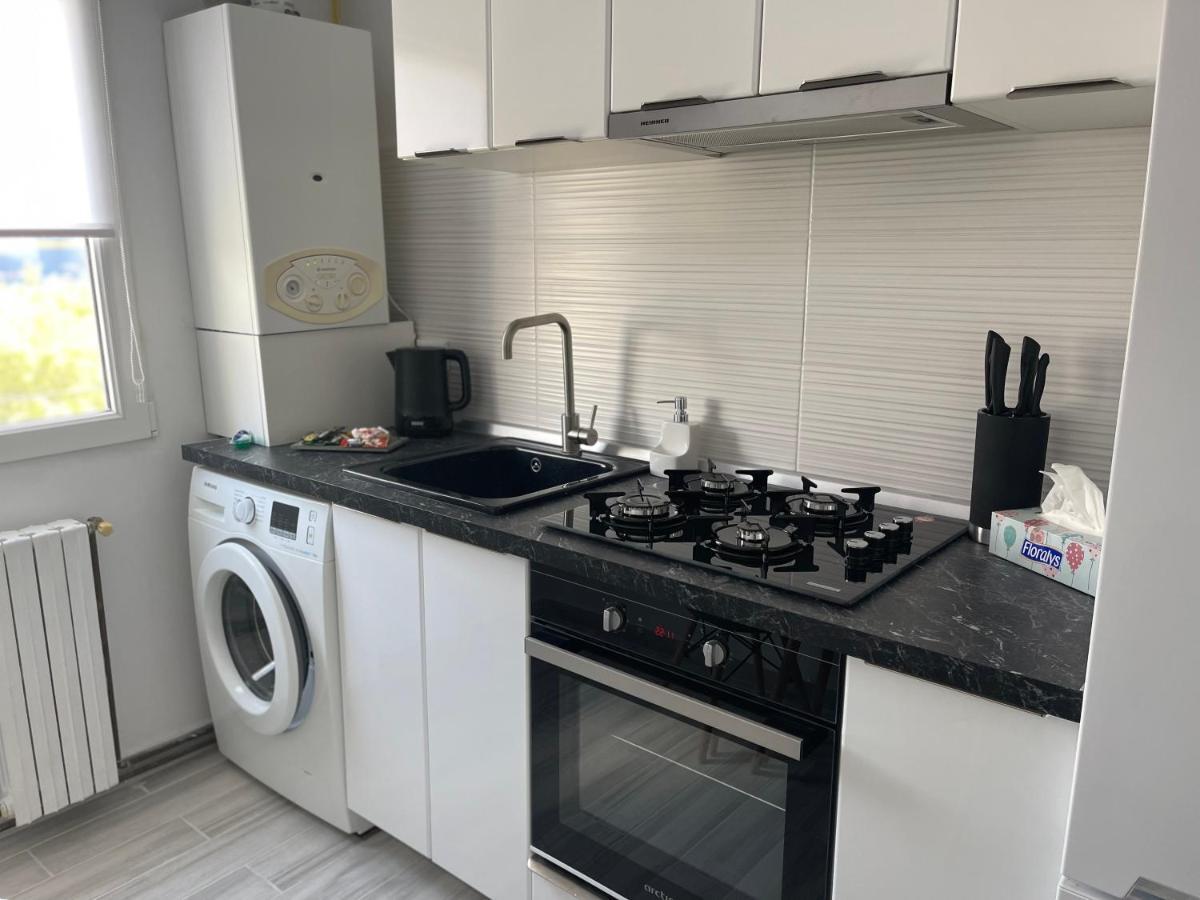 ياش Apartament De Lux Semicentral المظهر الخارجي الصورة